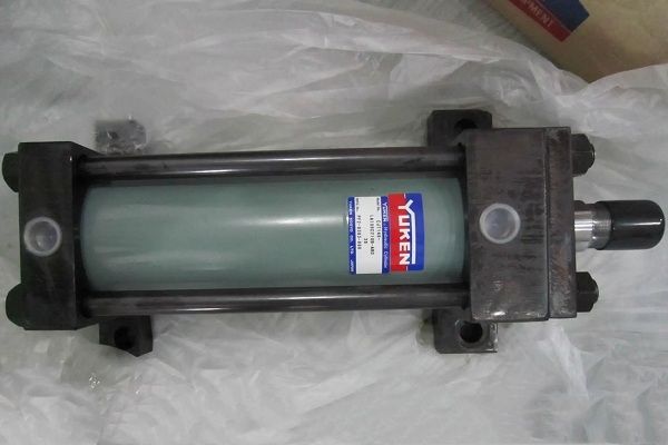 日本油研液压缸cjt140-fa-80-1500的特点、参数、使用范围和应用案例